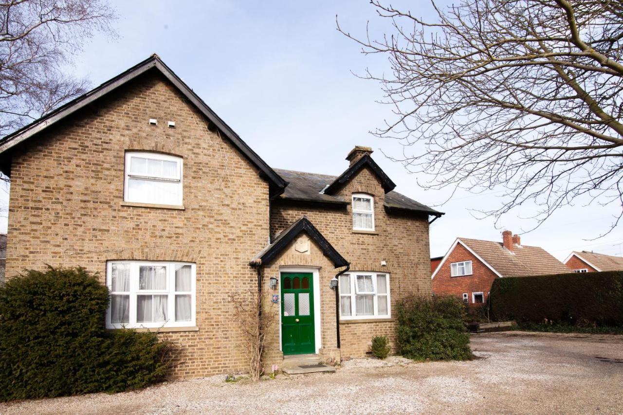 Hunters Meet Hotel Hatfield Heath Exterior foto